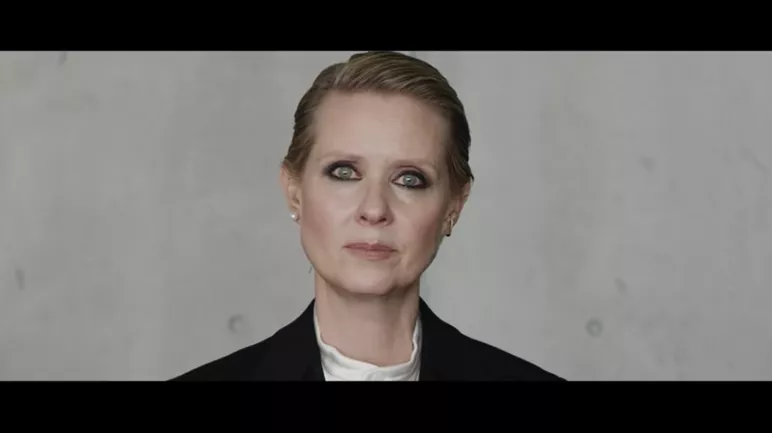 Une vidéo percutante dénonce la réalité des femmes en 2020 (vidéo)