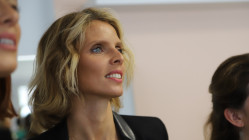 Sylvie Tellier rend hommage &agrave; Genevi&egrave;ve de Fontenay : "Toute une page de l&rsquo;histoire de Miss France qui dispara&icirc;t&hellip;"