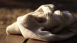 Shopping &agrave; Lyon : le pull uni comme seconde peau