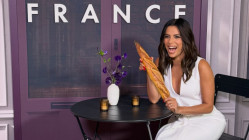 Eva Longoria publie une photo de son s&eacute;jour &agrave; Lyon avec son fils