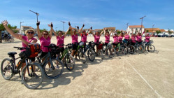 Relier Lyon aux Saintes-Maries-de-la-Mer &agrave; v&eacute;lo : le d&eacute;fi de combattantes du cancer pour rouler vers l&rsquo;espoir