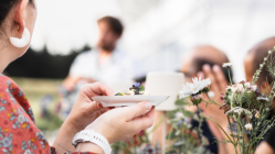 "Champs de Table" : une immersion gourmande et humaine au c&oelig;ur des fermes du Rh&ocirc;ne