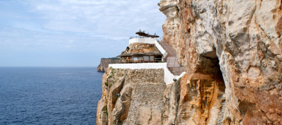 MINORQUE, L'ANTI-IBIZA MINORQUE, L'ANTI-IBIZA