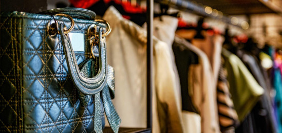 Bon fripe bon genre organise sa dernière friperie au République