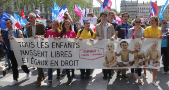 MARIAGE POUR TOUS : PLUSIEURS MILLIERS DE LYONNAIS MANIFESTERONT A PARIS