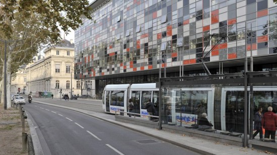 Infos : Un centre hospitalier lyonnais propose une prise en charge spécifique pour les femmes victimes de violences