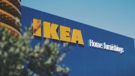 Un tote bag 2 en 1 chez Ikea, la nouvelle tendance