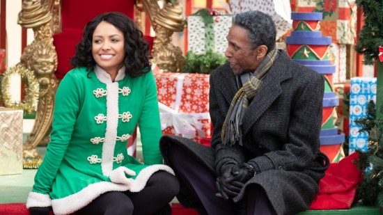 Les téléfilms de Noël feront leur retour en novembre sur TF1 et M6 !