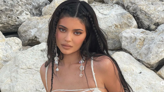 Kylie Jenner est désormais la femme la plus suivie sur Instagram !