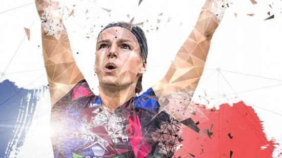 La femme la plus forte de France s'entraîne près de Lyon