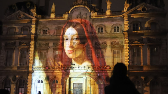 Coups de cœur, déceptions, pluie : on était à la première soirée de la Fête des Lumières de Lyon (PHOTOS)