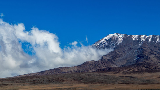 Le défi du sommet du Kilimandjaro pour quatre femmes au service des autres