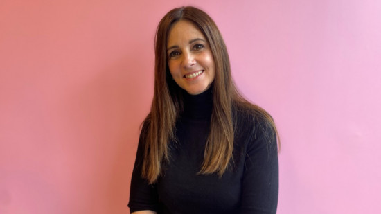 Caroline Munoz, comédienne et animatrice TV : "Une vie à 100 à l'heure, à l'image de la nouvelle génération"