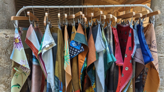 Âmes Sœurs, la maison d’édition lyonnaise qui met des artistes en avant par le textile