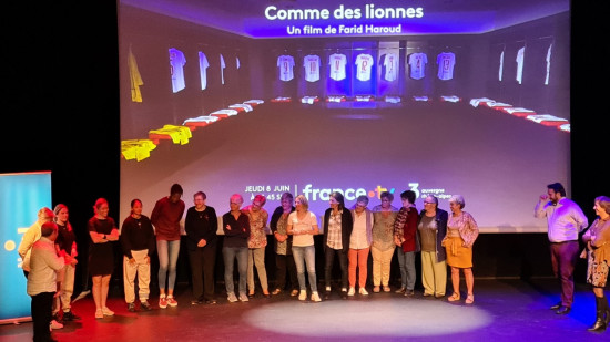"Comme des lionnes" : bien plus qu’un documentaire sur le foot féminin