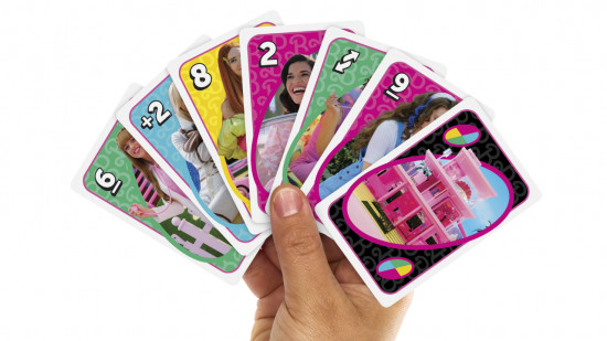 UNO lance une version Barbie de son célèbre jeu de cartes UNO lance une version Barbie de son célèbre jeu de cartes