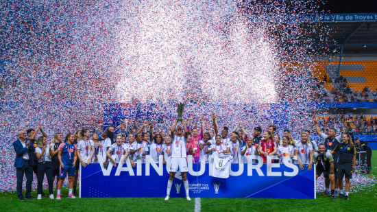Trophée des championnes : la joie des Lyonnaises après leur victoire contre les Parisiennes (VIDEO)