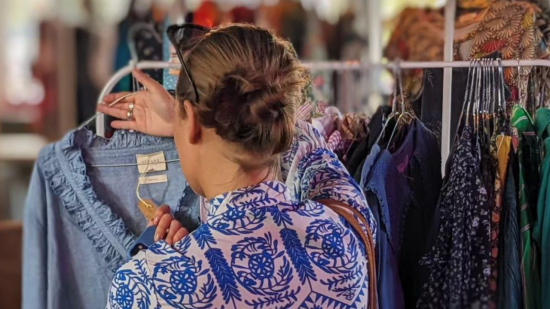 Lyon : un grand vide dressing dans un café laverie ce week-end