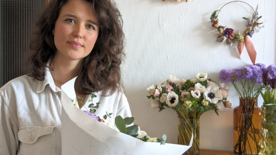 Elle propose de la livraison de fleurs à vélo à Lyon !