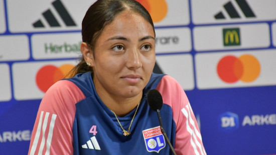 Victime de harcèlement scolaire, une adolescente reçoit le soutien d’une joueuse de l’OL