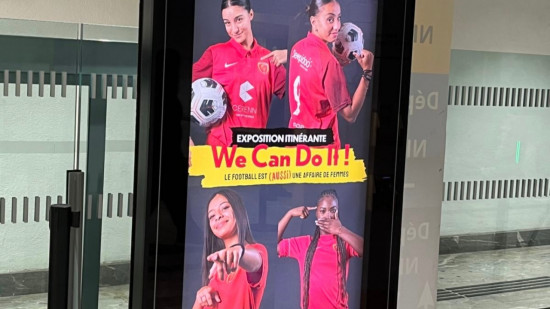 Une exposition dans les gares sur des joueuses de football de Lyon