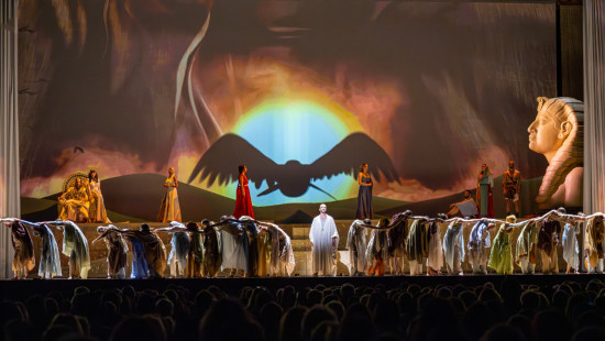 "Un joli message d’amour et de paix" : la comédie musicale "Les 10 Commandements" de retour à Lyon