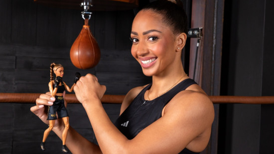 Une poupée Barbie à l’effigie de la boxeuse Estelle Mossely