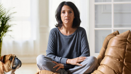 "Qui veut gagner des millions ?" : Florence Foresti célèbre les 25 ans de l’émission au côté d’un célèbre écrivain