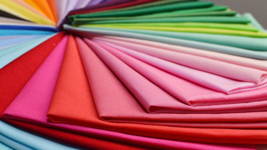 Une vente exceptionnelle de tissus ouverte au grand public à Lyon