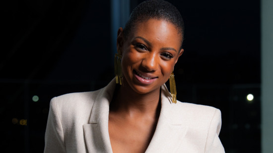 "C’est un rêve qui ne s’arrête jamais" : rencontre avec la chanteuse Awa Sy (Les 10 Commandements, l’Envie d’aimer)