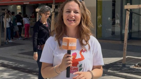 "Il faut savoir écouter son corps" : le témoignage d'Alicia, diagnostiquée d'un cancer du sein à 26 ans