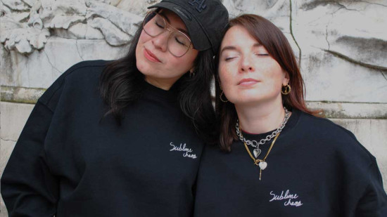 Une styliste lyonnaise et une créatrice de contenu imaginent une collection ensemble