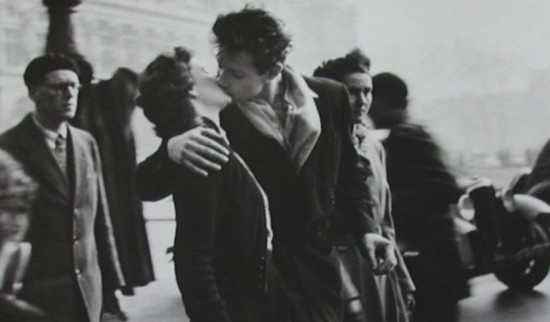 QUE REVELENT NOS BAISERS ? QUE REVELENT NOS BAISERS ?