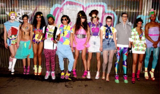 LES 90'S : UNE DÉCENNIE MODE À PART LES 90'S : UNE DÉCENNIE MODE À PART