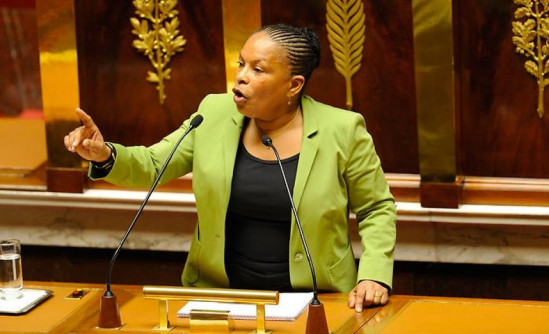 Christiane Taubira ouvre la voie aux mères porteuses Christiane Taubira ouvre la voie aux mères porteuses