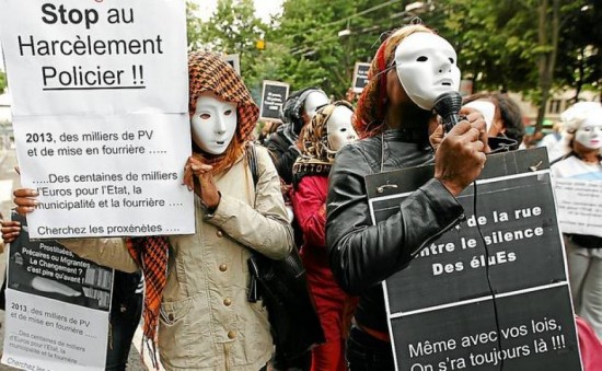 Les prostituées de Gerland ont dénoncé mercredi la répression policière Les prostituées de Gerland ont dénoncé mercredi la répression policière