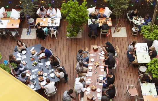 Déconfinement : Bars et restaurants rouvriront dès mardi à Lyon !
