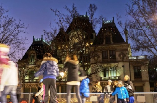 On vous donne rendez-vous à la patinoire des Lumières 2017 !