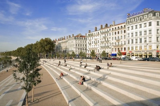 Jeudi 6 juillet : Foodora offre 800 box de pique-nique sur les berges du Rhône