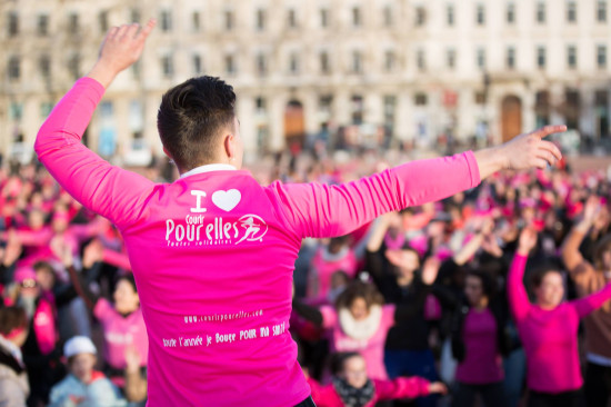 COURIR POUR ELLE vient vous faire danser Place Bellecour !