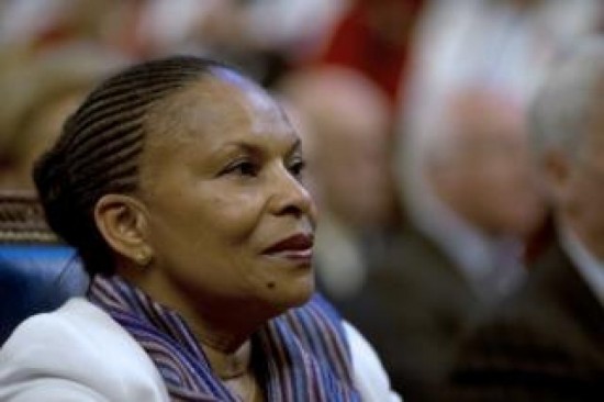 Christiane Taubira chahutée par les anti-mariage gay à Lyon