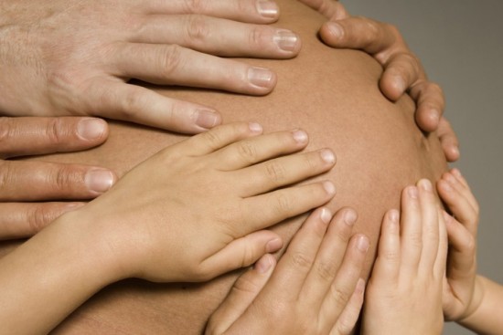 Mère porteuse : la circulaire peut-elle mener à la légalisation? Mère porteuse : la circulaire peut-elle mener à la légalisation?