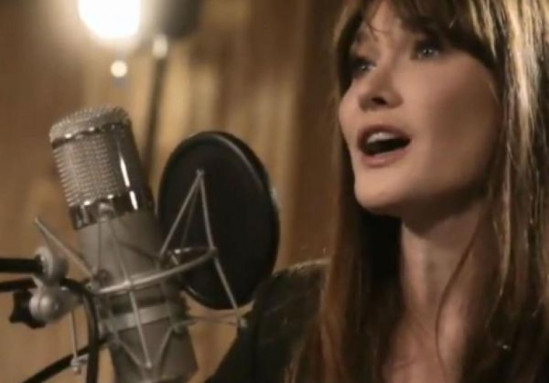 MUSIQUE : Carla Bruni : sa nouvelle chanson Chez Keith et Anita MUSIQUE : Carla Bruni : sa nouvelle chanson Chez Keith et Anita
