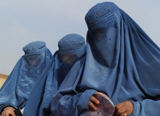 Les femmes afghanes luttent contre le retour de bâton taliban