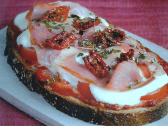 BRUSCHETTA : TARTINE À L'ITALIENNE