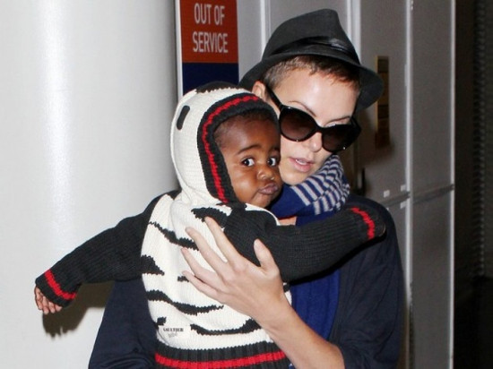 Ces stars qui ont fait un bébé toutes seules Ces stars qui ont fait un bébé toutes seules