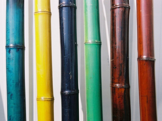 Déco outdoor : teck ou bambou pour ma terrasse ?