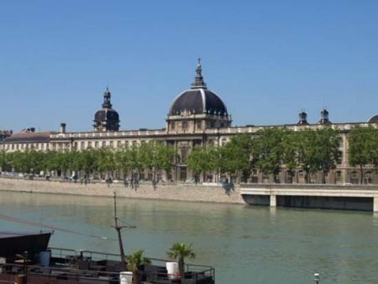 LYON S'INVITE À LA TABLE DES VILLES RETENUES