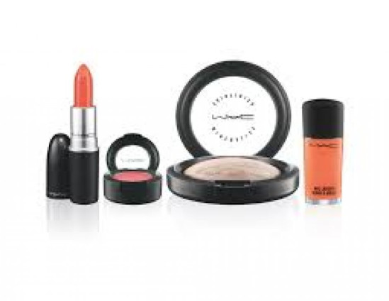 M.A.C x Hayley Williams du groupe Paramore, une mini collection inédite