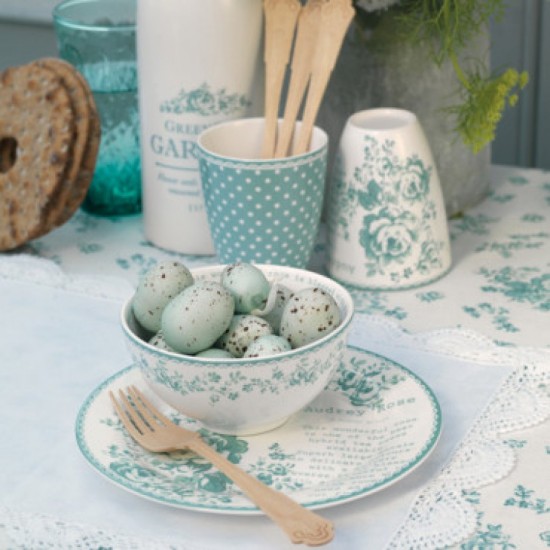 La porcelaine fait son comeback dans la déco printemps-été La porcelaine fait son comeback dans la déco printemps-été